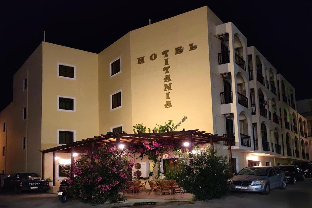 Titania Hotel Karpathos ภายนอก รูปภาพ