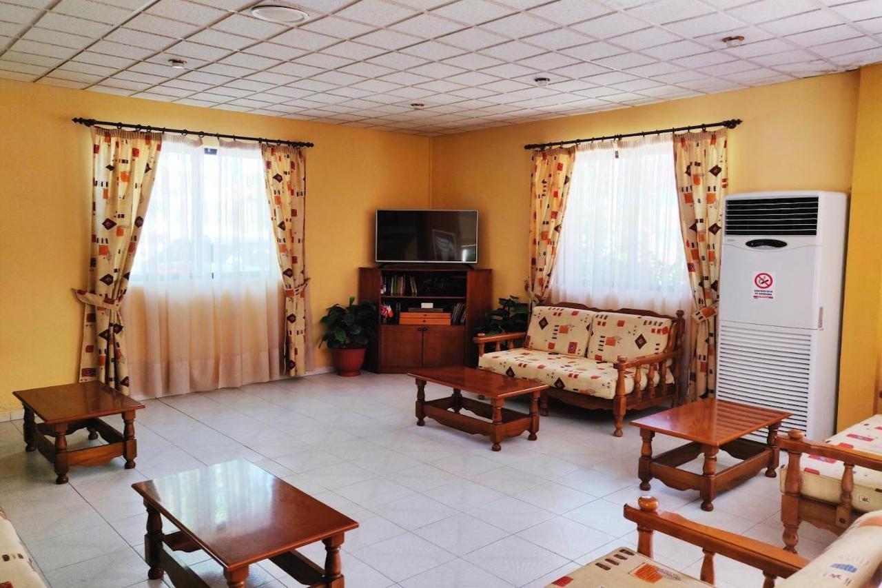 Titania Hotel Karpathos ภายนอก รูปภาพ