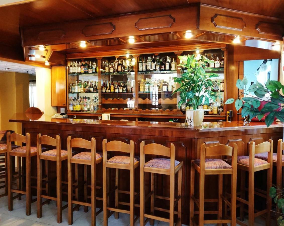 Titania Hotel Karpathos ภายนอก รูปภาพ